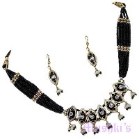 lac necklace earring set - click here for large view